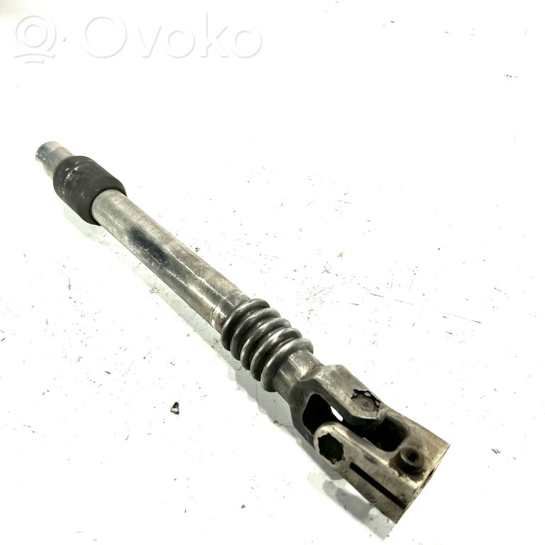 Stūresrata ass krustsavienojums