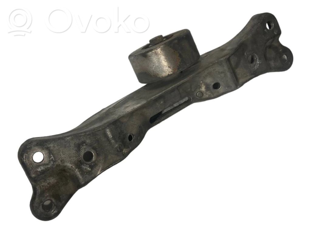 Transmission mounting bracket
