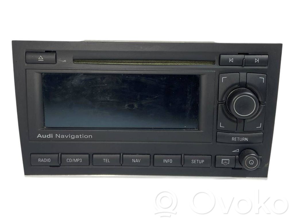 Radio / CD/DVD atskaņotājs / navigācija