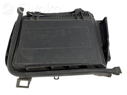 Salona gaisa mezgla plastmasas korpuss