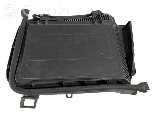 Salona gaisa mezgla plastmasas korpuss