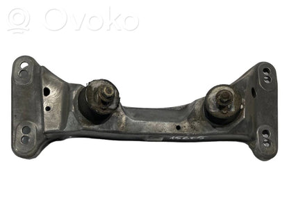 Pārnesumkārbas stiprinājuma kronšteins