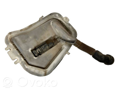 Logu šķidruma tvertne