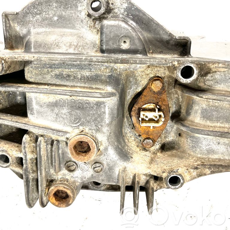 Крепление заднего редуктора