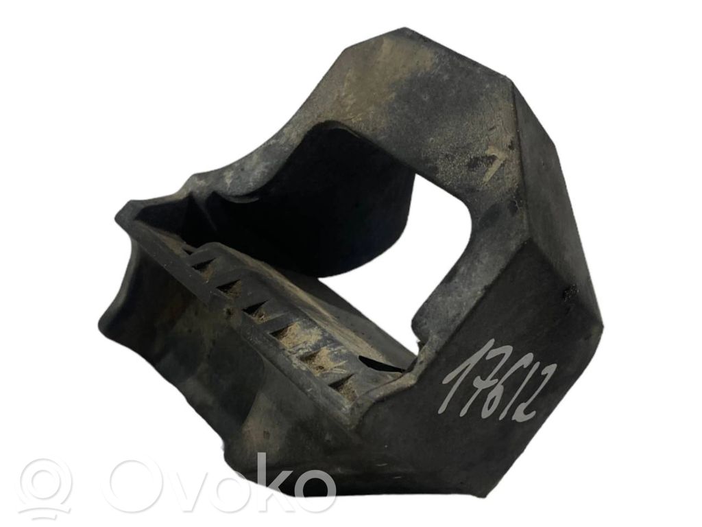 Radiator(s) holder/bracket