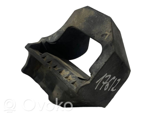 Radiator(s) holder/bracket