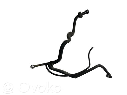 Caurule (-es) / šļūtene (-es)