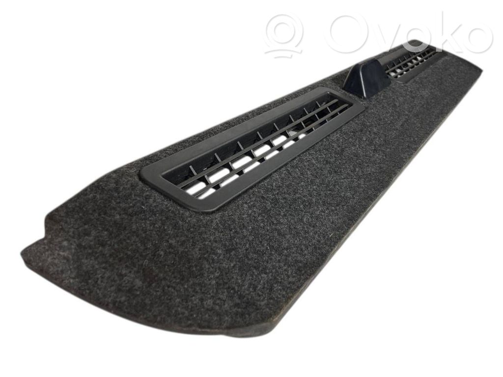 Cita veida bagāžnieka dekoratīvās apdares detaļa