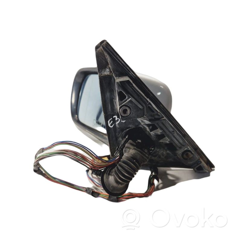 Spogulis (elektriski vadāms)