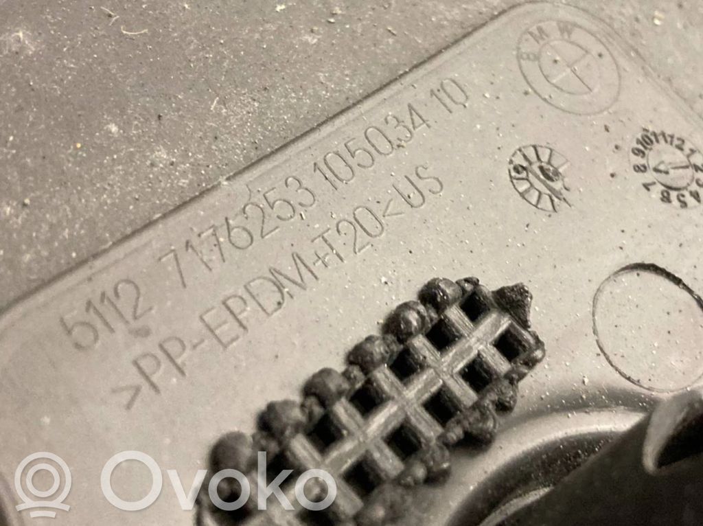 Apakšējā bampera daļa