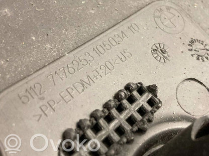 Apakšējā bampera daļa