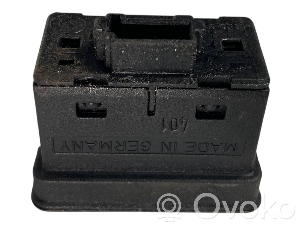 Elektrisko logu slēdzis