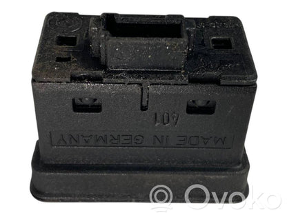 Elektrisko logu slēdzis