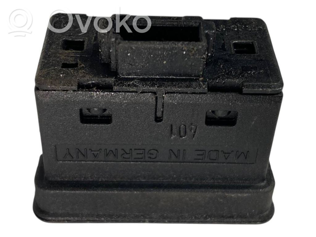 Elektrisko logu slēdzis