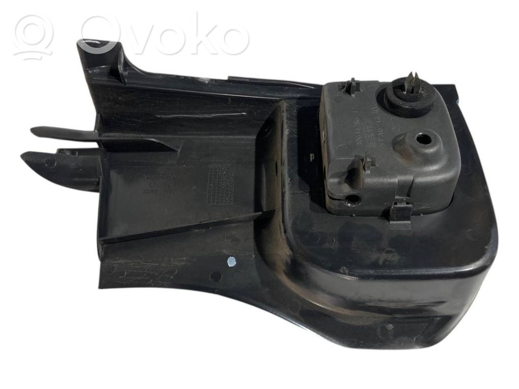 Dzinēja pārsega attaisīšanas rokturītis