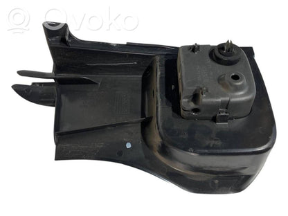 Dzinēja pārsega attaisīšanas rokturītis