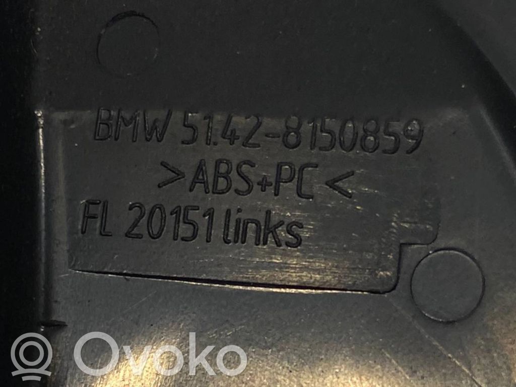 Aizmugurē durvju dekoratīvā apdare (moldings)