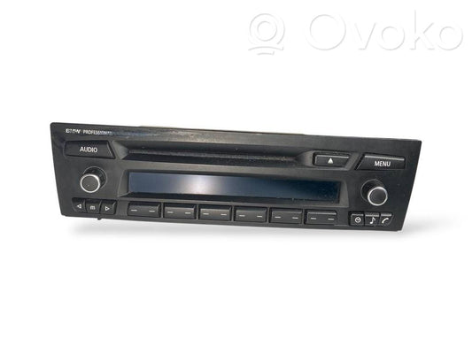 Radio / CD/DVD atskaņotājs / navigācija