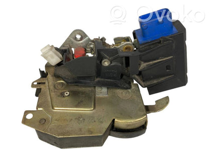 Aizmugurē slēdzene