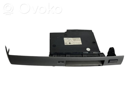 CD/DVD mainītājs