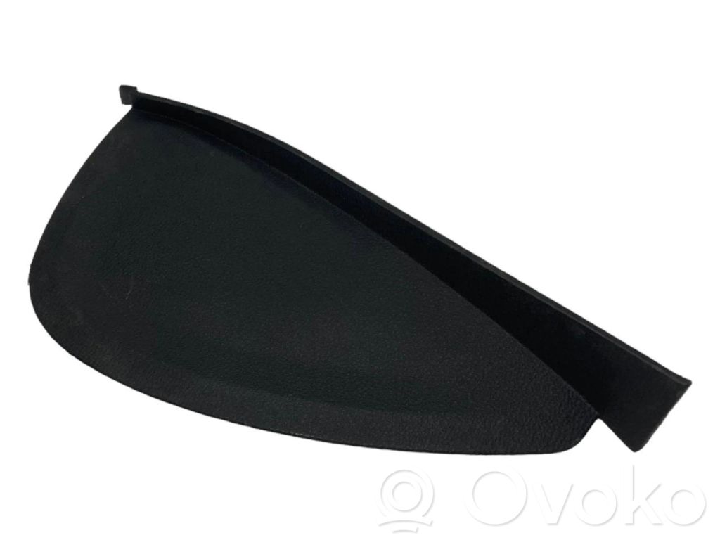 Paneļa dekoratīvās apdares vairogs (sānu)