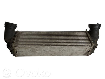 Starpdzesētāja radiators