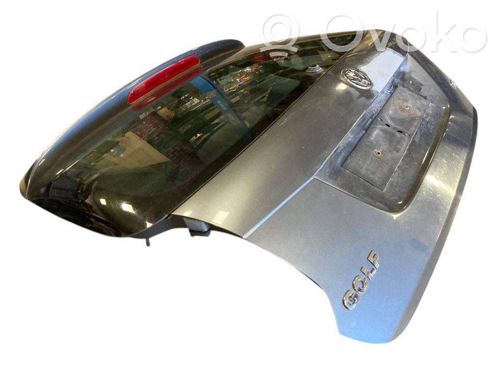 Aizmugurējais pārsegs (bagāžnieks)