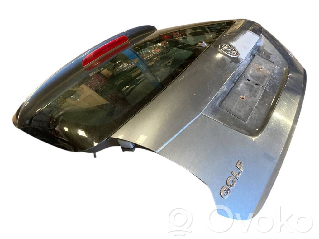 Aizmugurējais pārsegs (bagāžnieks)