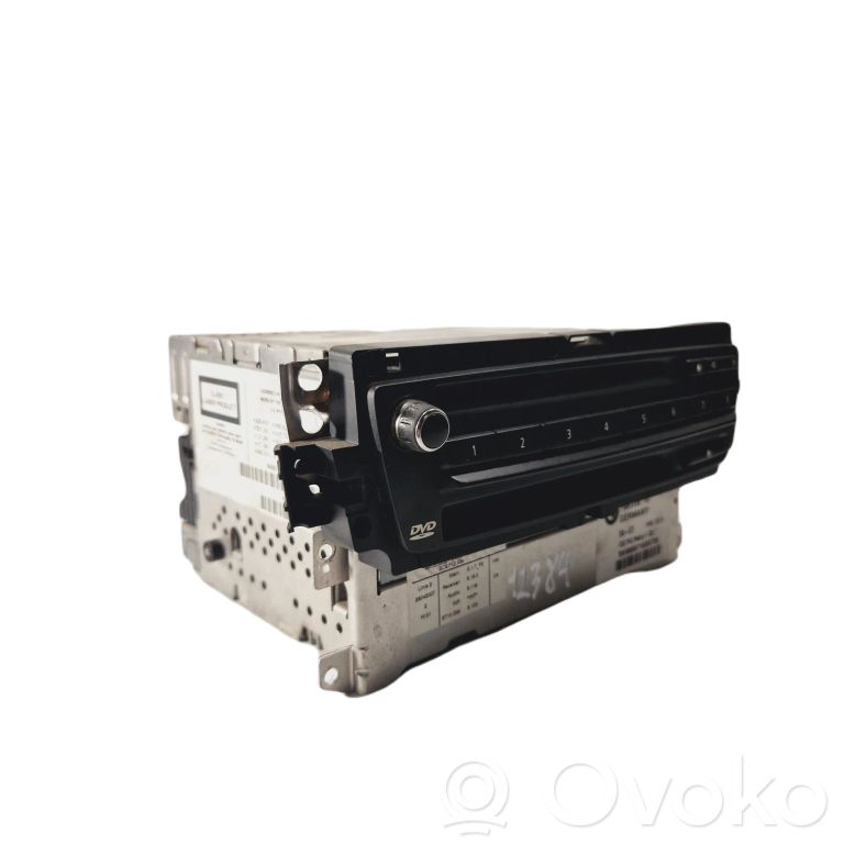 Radio / CD/DVD atskaņotājs / navigācija