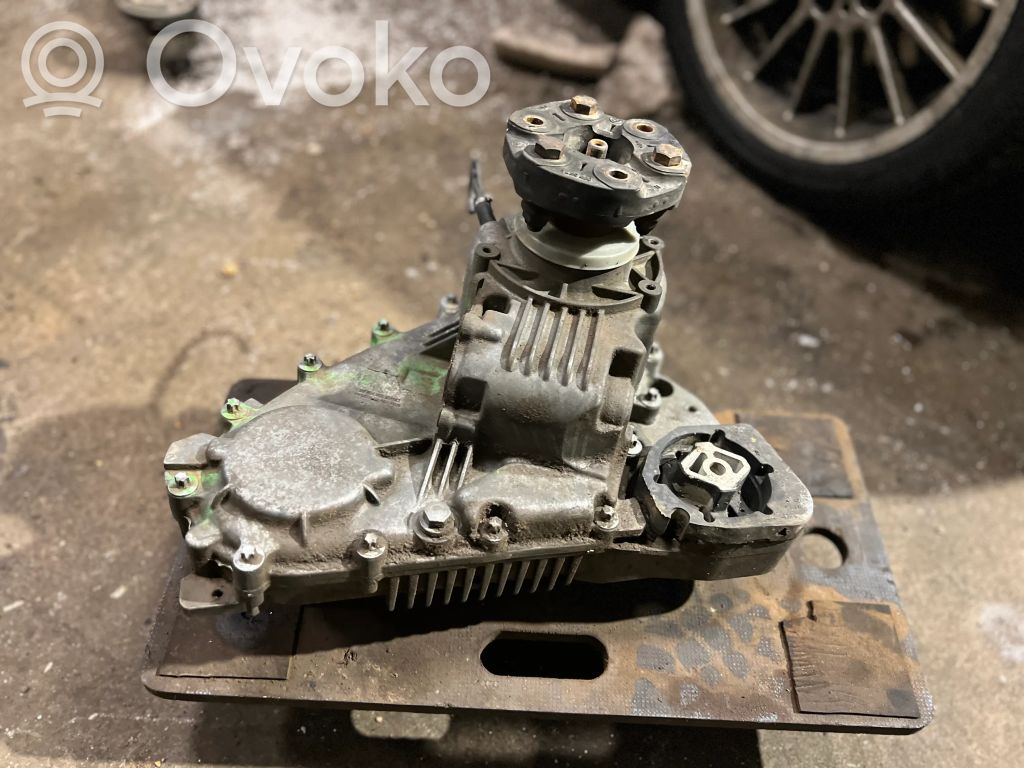 Pārnesumkārbas reduktors / razdatka