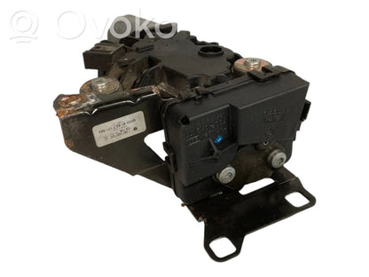 Aizmugurējā loga tīrītāja motoriņš