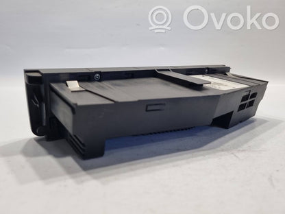 Gaisa kondicioniera / klimata kontroles / salona apsildes vadības bloks (salonā)