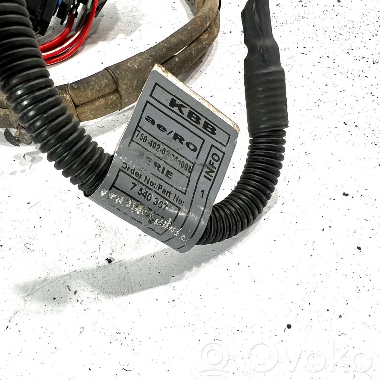 Dzinēja vadu instalācija