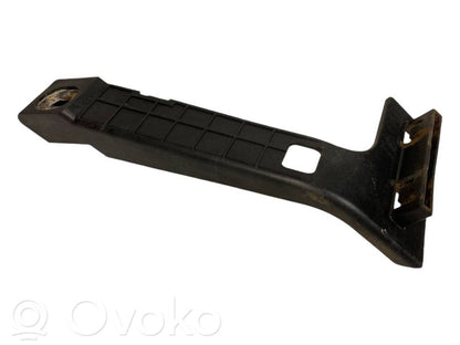 Akseleratora pedāļa turētājs