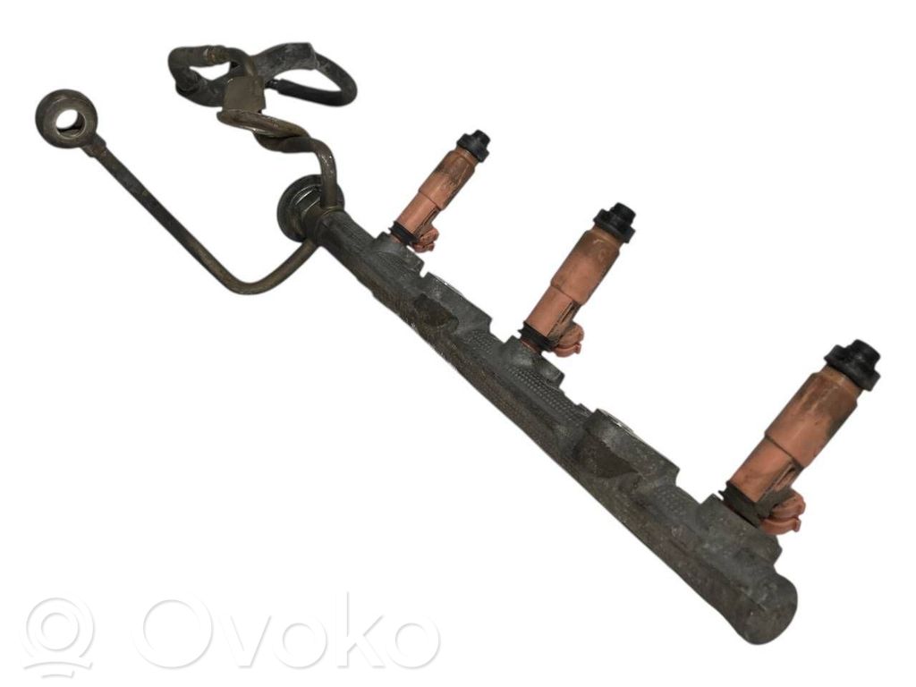 Degvielas maģistrālā caurule