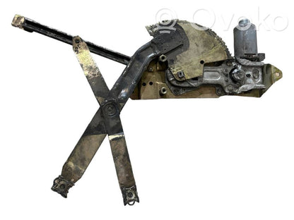 Elektriskais loga pacelšanas mehānisms bez motoriņa