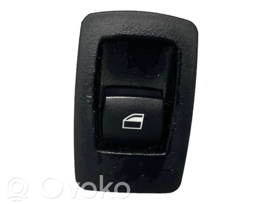 Power window switch