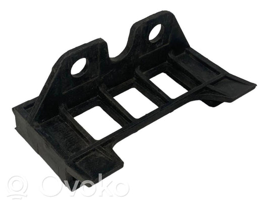 Кронштейн крепления заднего бампера