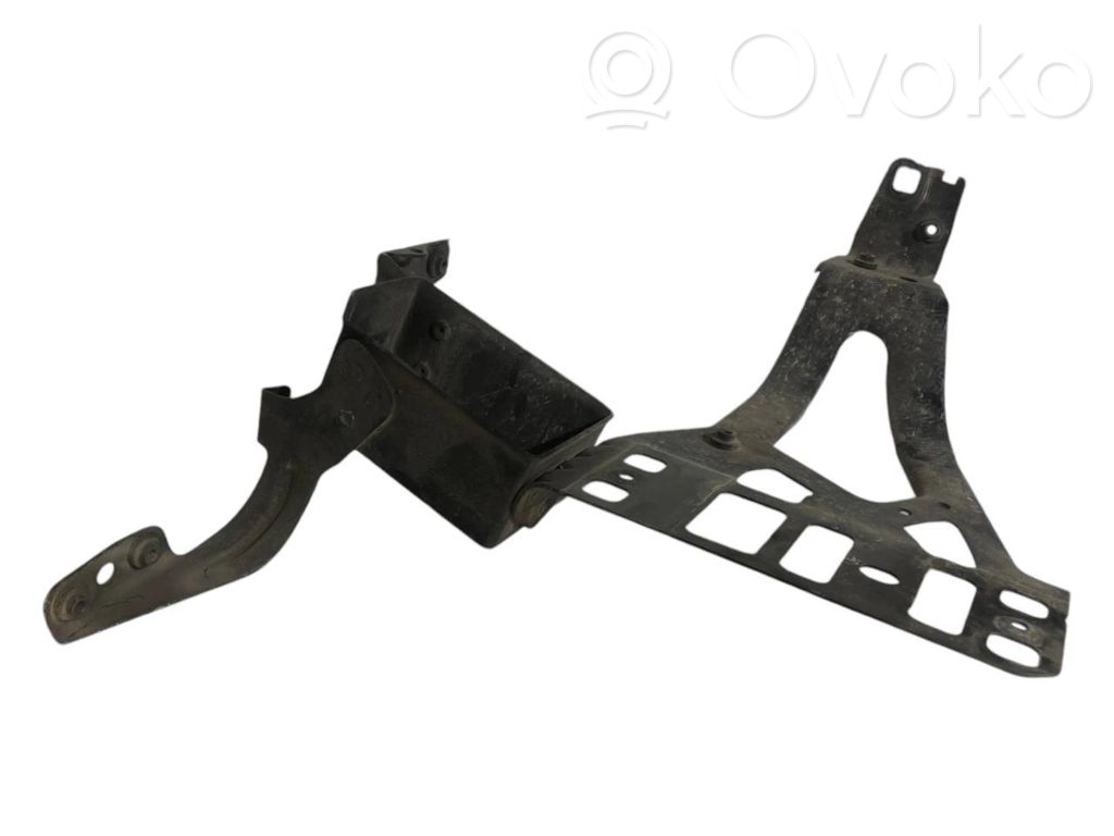 Radiatoru paneļa turētājs (televizora)