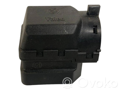 Aizdedzes slēdža kontakti