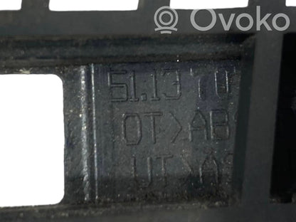 Bonnet decorative grille