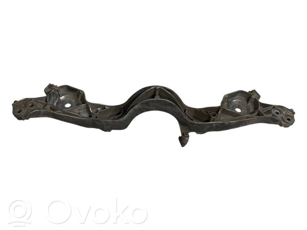 Aizmugurējā reduktora stiprinājums