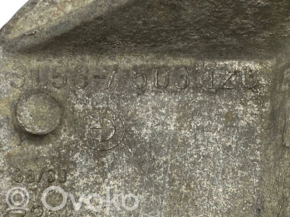 Кронштейн подшипника полуосевой муфты