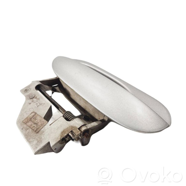 External opening handle