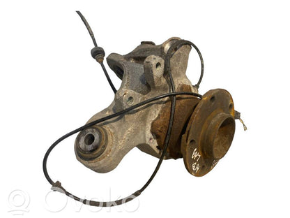 Aizmugurē riteņa rumbas vārpstas šarnīrs (stupica, capfa)