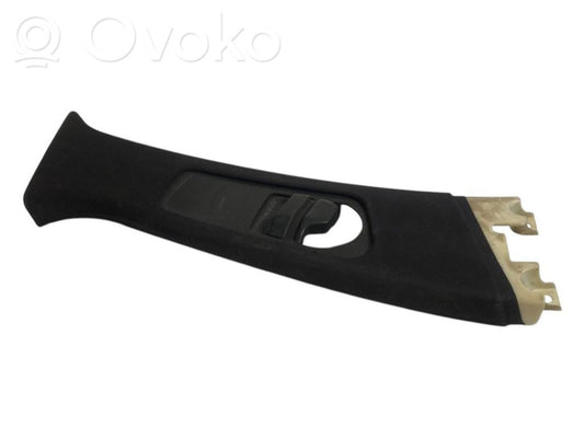 (B) statņa dekoratīvā apdare (augšdaļa)