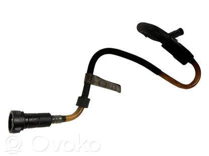 Degvielas caurulīte (-es)