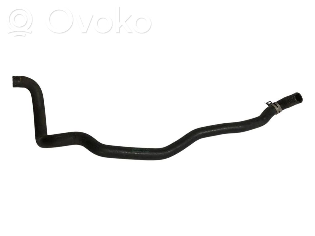 Caurulīte (-es) / šļūtene (-es)