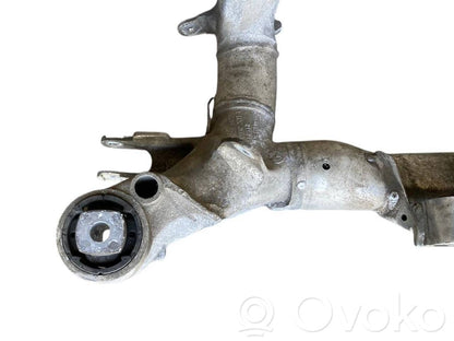 Pusrāmis aizmugurējais / priekšējais