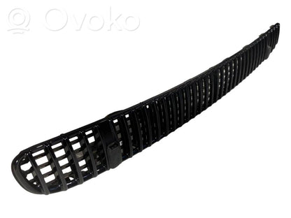 Декоративная решетка капота